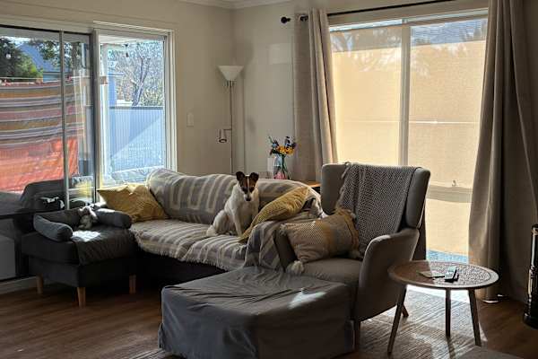 House sit in Victor Harbor, SA, Australia