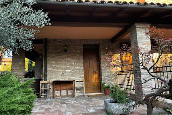 House sit in Modena, Italy