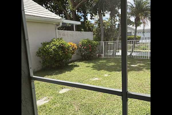 House sit in West Palm Beach, FL, US