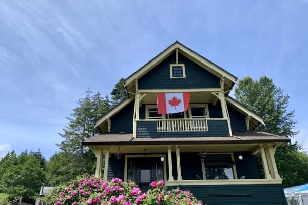 House sit in Union Bay, BC, Canada