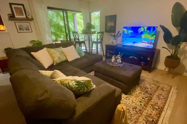 House sit in Honolulu, HI, US