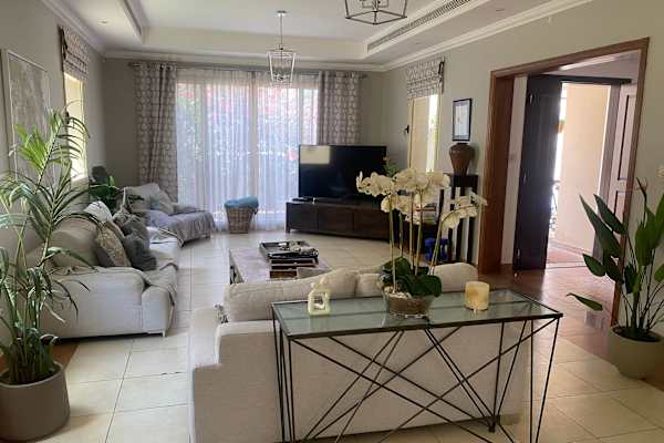 House sit in Dubai, United Arab Emirates