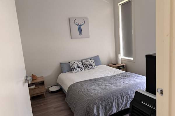 House sit in Melbourne, VIC, Australia