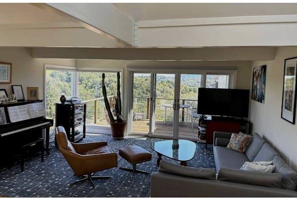 House sit in Mill Valley, CA, US