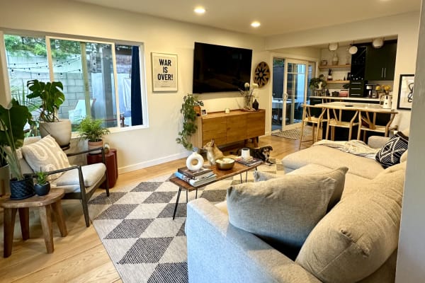 House sit in Redondo Beach, CA, US