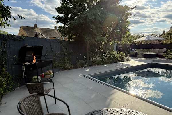 House sit in Little Bookham, United Kingdom