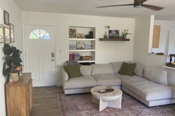 House sit in Oceanside, CA, US