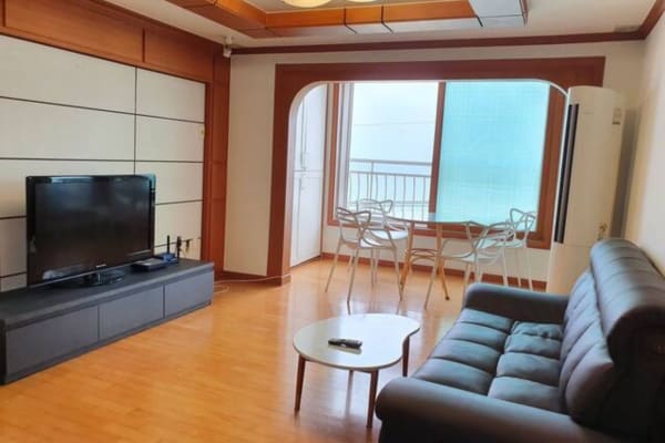 House sit in Busan, South Korea