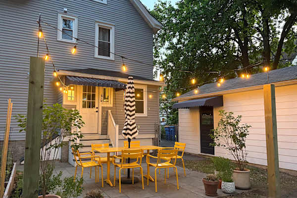 House sit in Kingston, NY, US