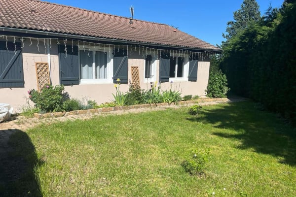 House sit in Lyon, France