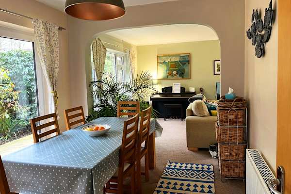 House sit in Lymington, United Kingdom