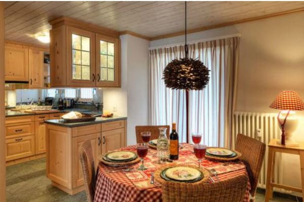 House sit in Klosters Serneus, Switzerland