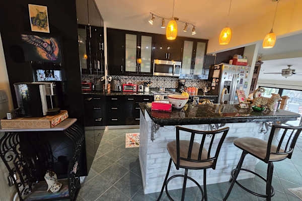 House sit in Baltimore, MD, US