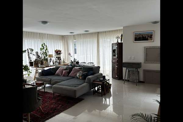 House sit in Balneário Camboriú, Brazil