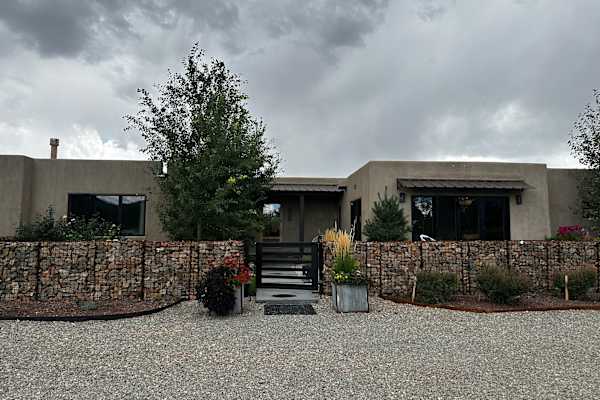 House sit in Santa Fe, NM, US