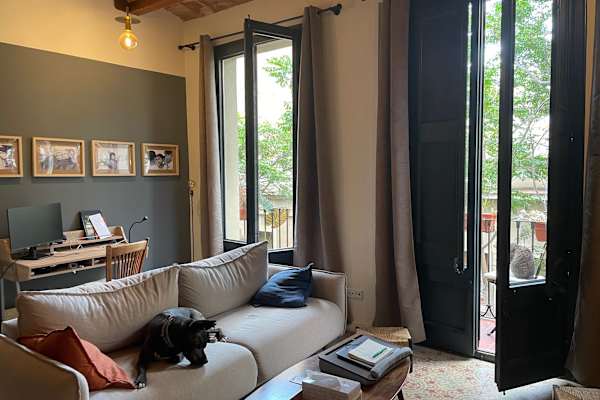 House sit in Barcelona, Spain