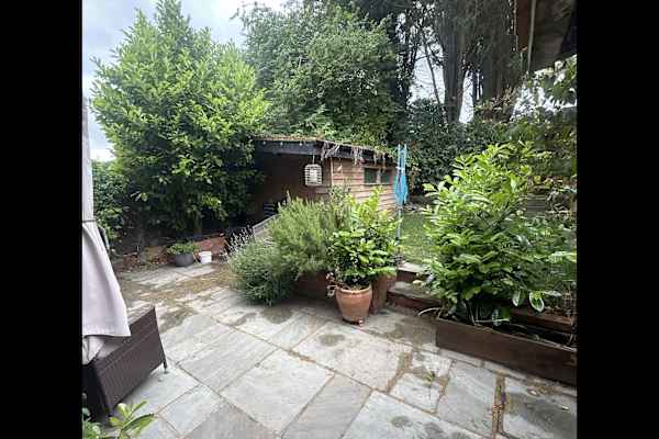 House sit in Dartford, United Kingdom