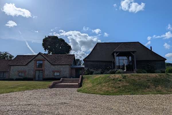 House sit in Winchester, United Kingdom