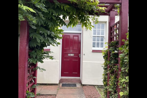 House sit in Edinburgh, United Kingdom