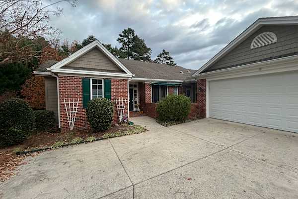 House sit in Southern Pines, NC, US