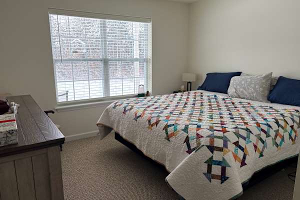 House sit in Saratoga Springs, NY, US