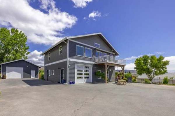 House sit in Manson, WA, US