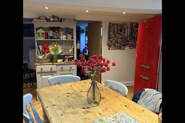 House sit in Hungerford, United Kingdom