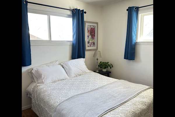 House sit in Colorado Springs, CO, US