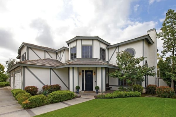 House sit in Escondido, CA, US