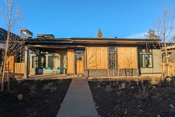House sit in Sisters, OR, US