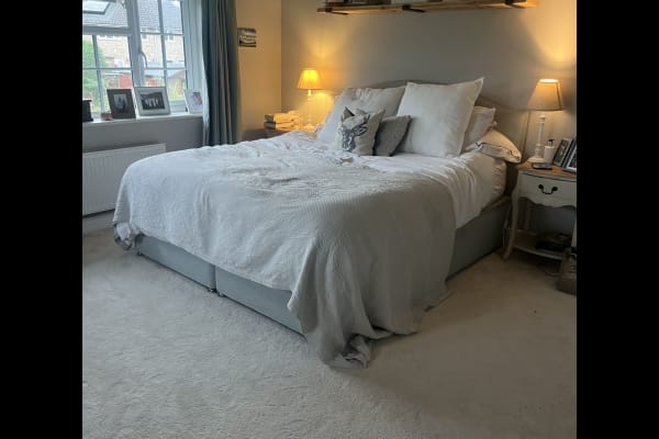 House sit in Horsted Keynes, United Kingdom