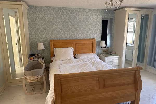 House sit in Neston, United Kingdom