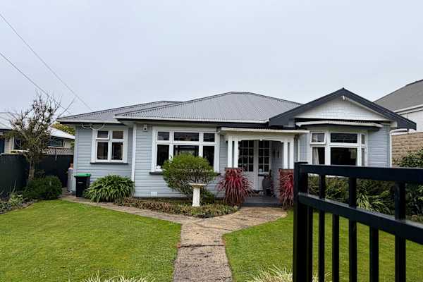 House sit in Dunedin, New Zealand