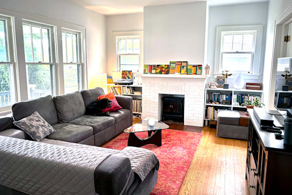 House sit in Beacon, NY, US
