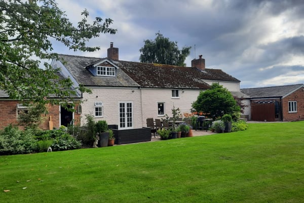 House sit in Malpas, United Kingdom