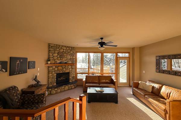 House sit in Canmore, AB, Canada