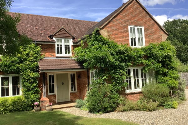 House sit in Basingstoke, United Kingdom