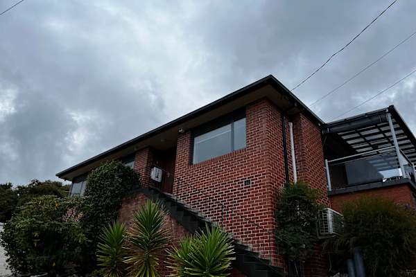 House sit in Hobart, TAS, Australia