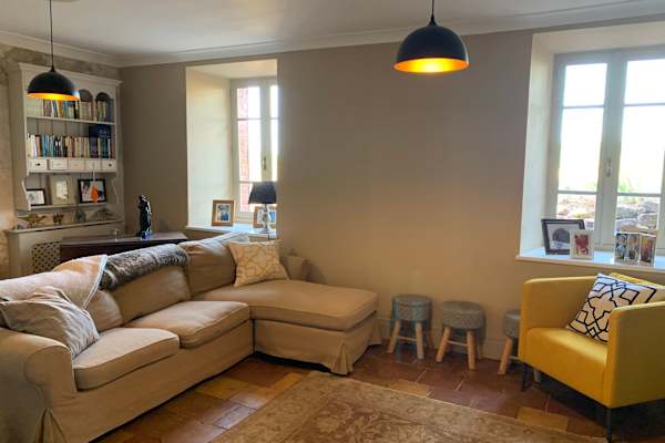House sit in Puycelsi, France