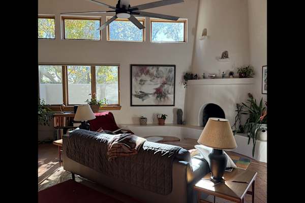 House sit in Albuquerque, NM, US