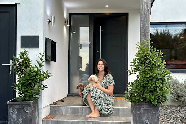 House sit in Caversham, United Kingdom