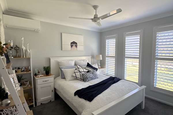 House sit in Lowood, QLD, Australia