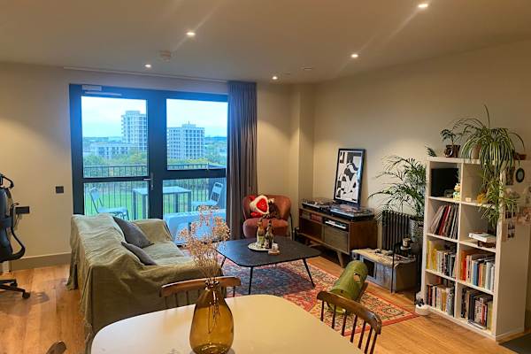 House sit in Tottenham, United Kingdom