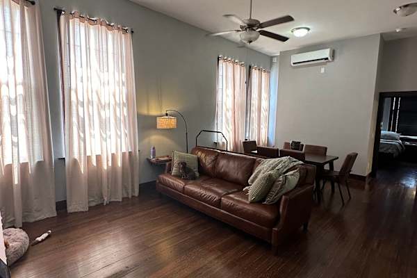 House sit in Rogers, AR, US