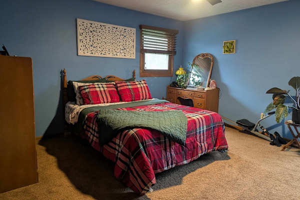 House sit in Orient, OH, US