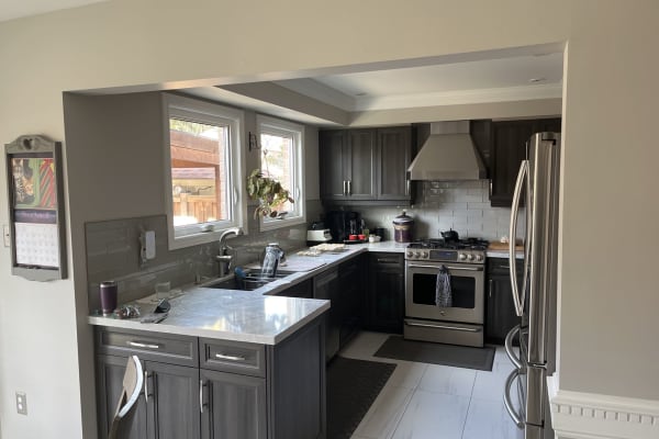 House sit in Burlington, ON, Canada