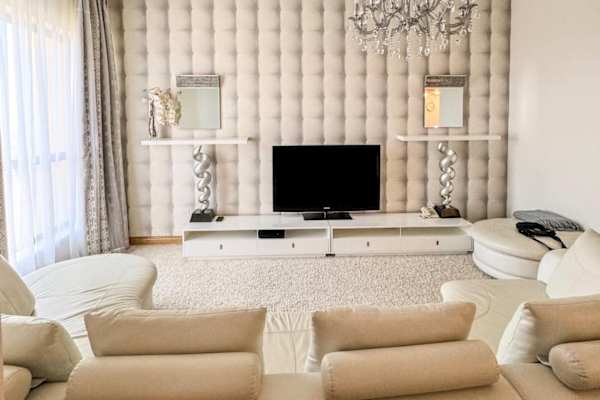 House sit in Dubai, United Arab Emirates