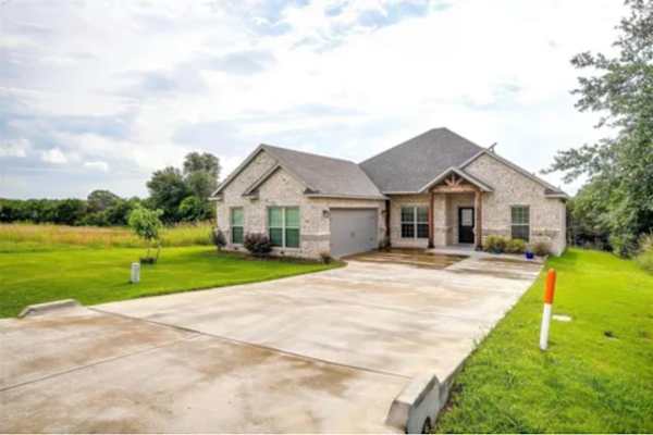 House sit in Cleburne, TX, US