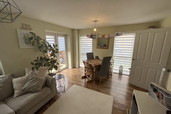 House sit in West Thurrock, United Kingdom