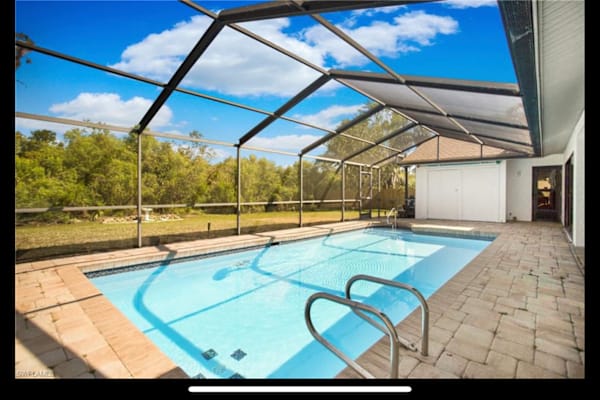 House sit in Bonita Springs, FL, US